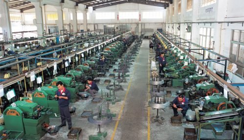 Aerial-view-of-screw-production-workshop